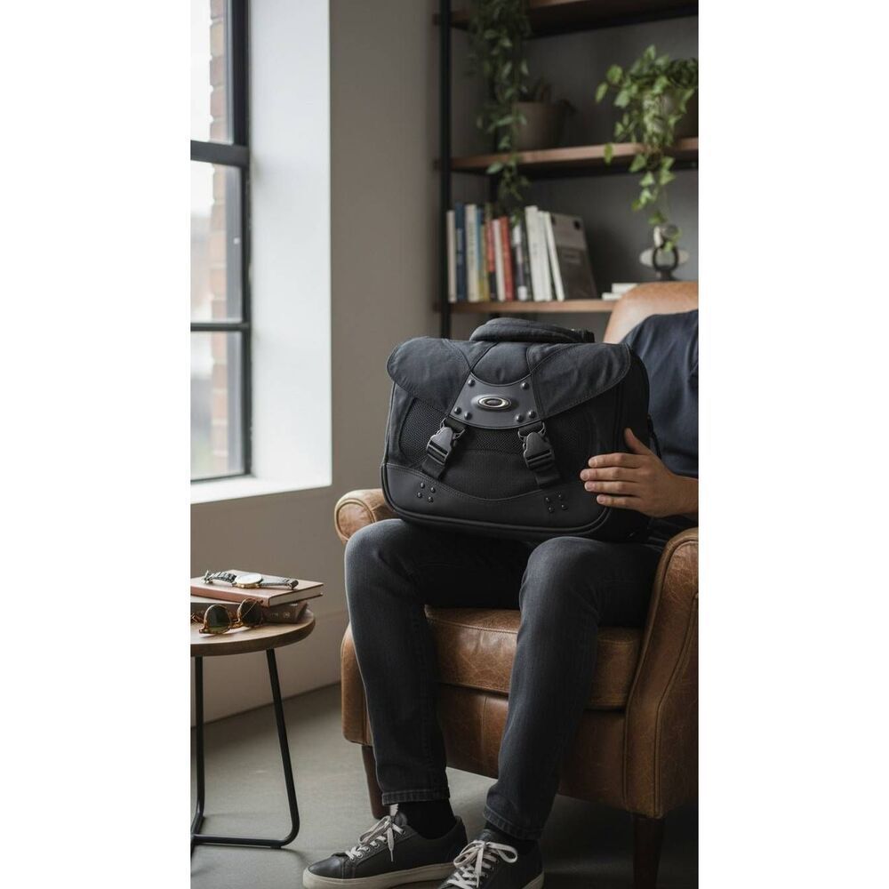 Oakley vintage bag